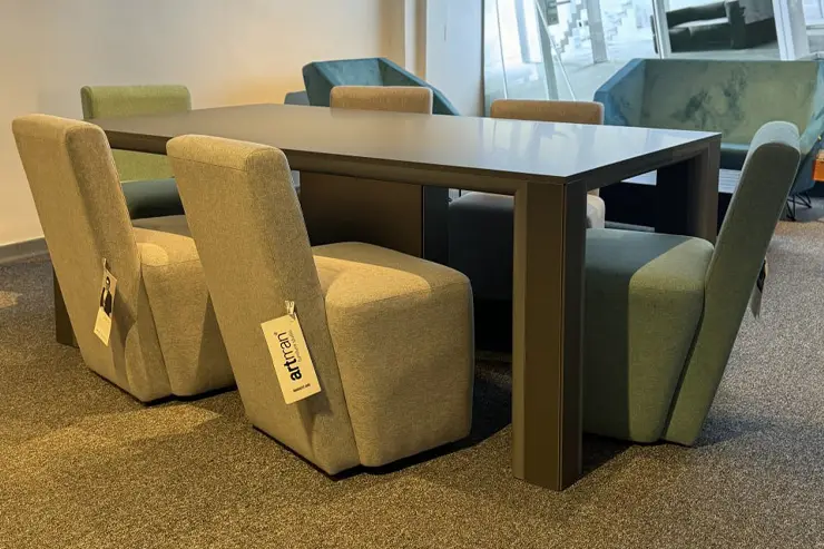 مبلمان اداری